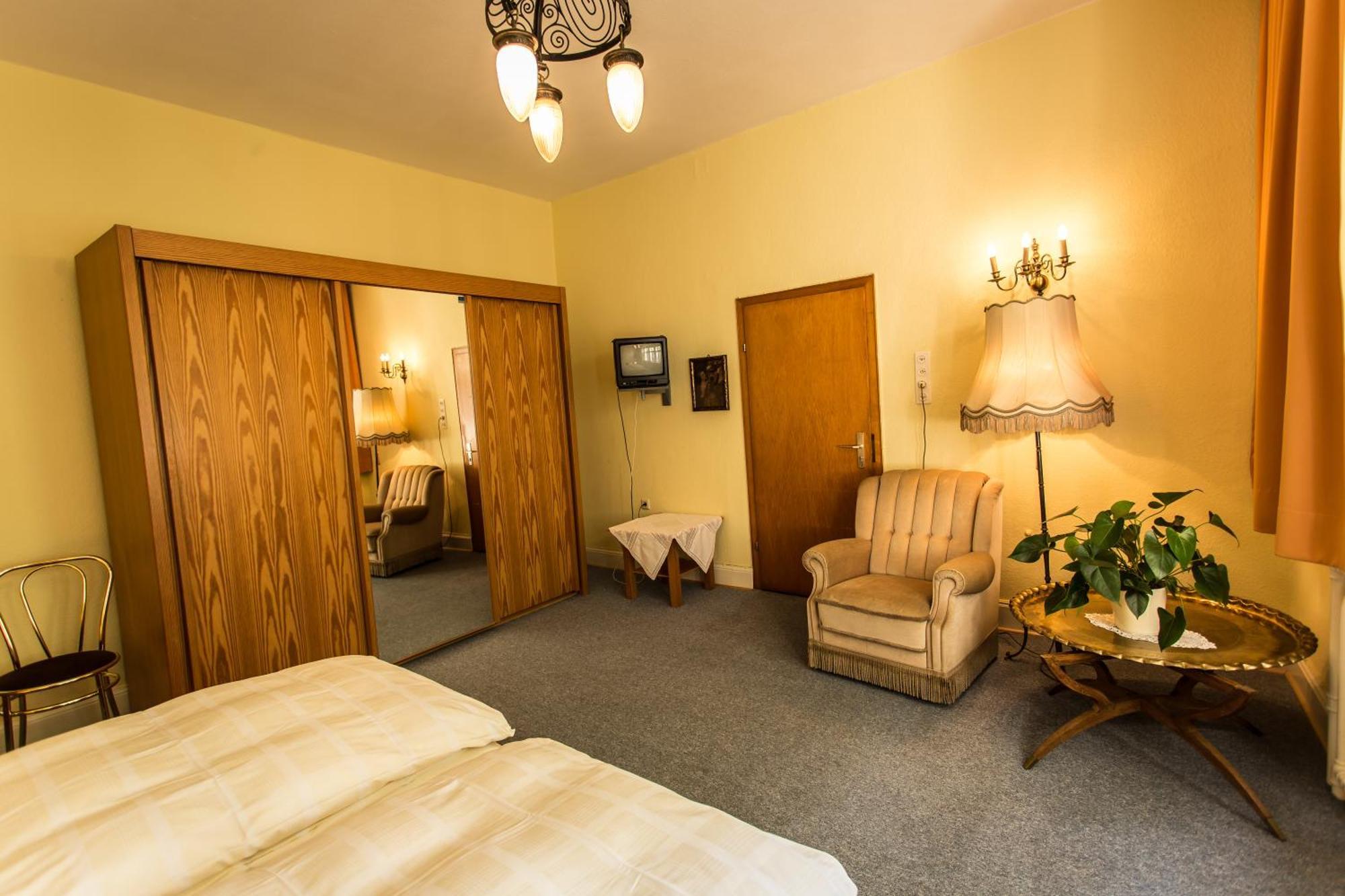 Hotel Leyscher Hof Leutesdorf Oda fotoğraf